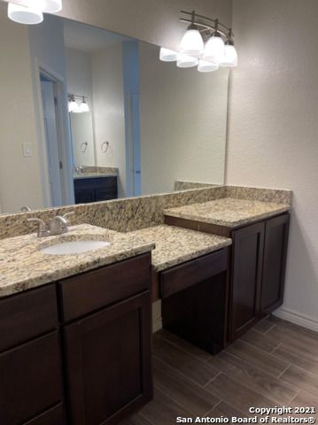 7015 Hallie Ridge, San Antonio, TX 78227