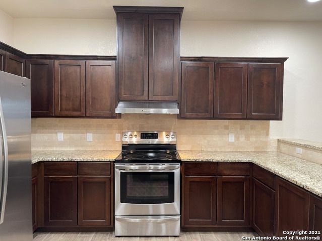 7015 Hallie Ridge, San Antonio, TX 78227