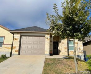 7015 Hallie Ridge, San Antonio, TX 78227