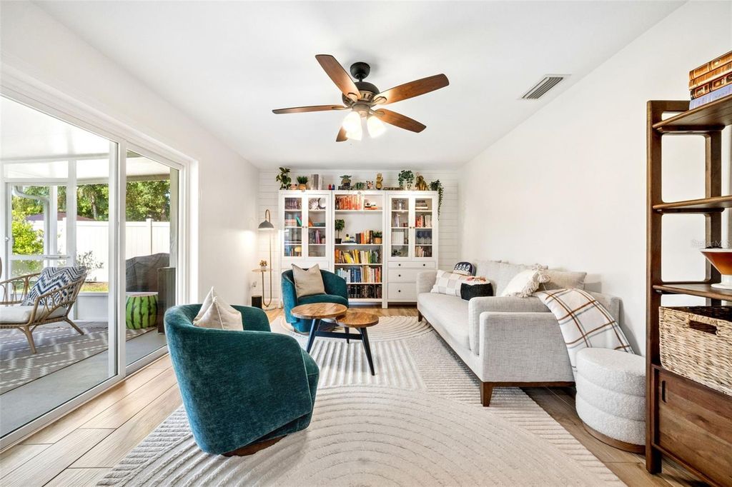 Image 11 of property listing at 1004 CATHY DRIVE, Altamonte Springs, FL 32714