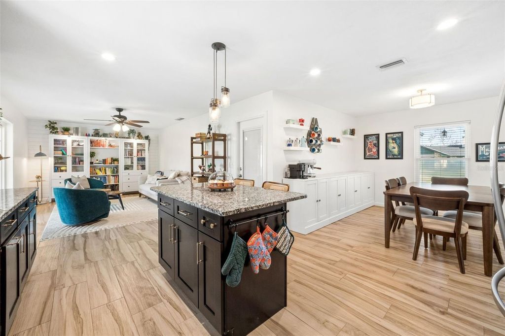 Image 17 of property listing at 1004 CATHY DRIVE, Altamonte Springs, FL 32714