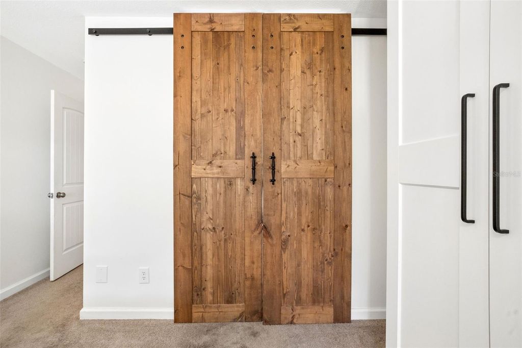 Image 31 of property listing at 1004 CATHY DRIVE, Altamonte Springs, FL 32714