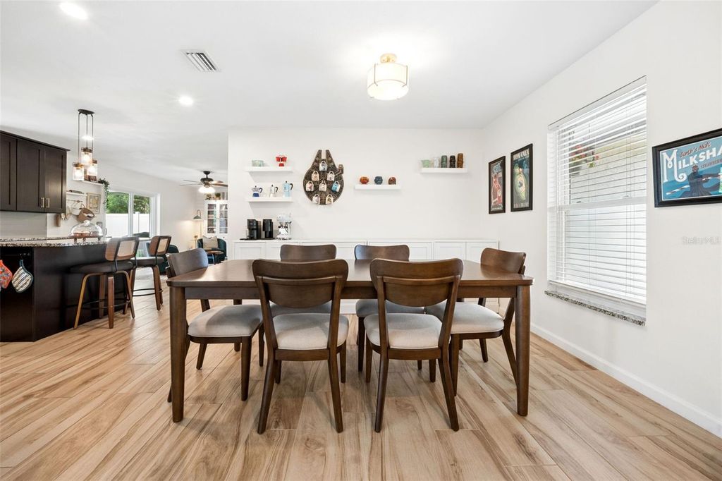 Image 6 of property listing at 1004 CATHY DRIVE, Altamonte Springs, FL 32714