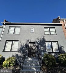 1230 PENN ST NE #4, Washington, DC 20002