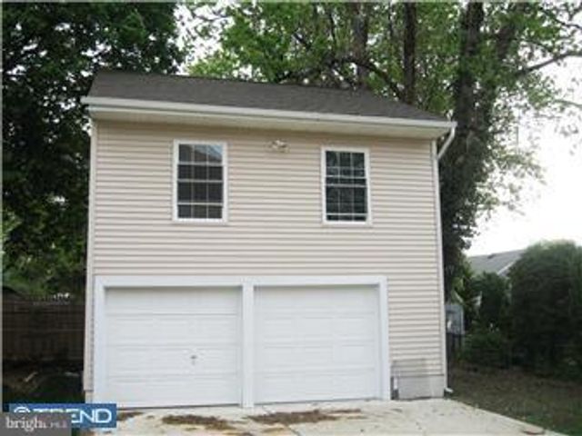 40 N TERRACE AVE, Maple Shade, NJ 08052
