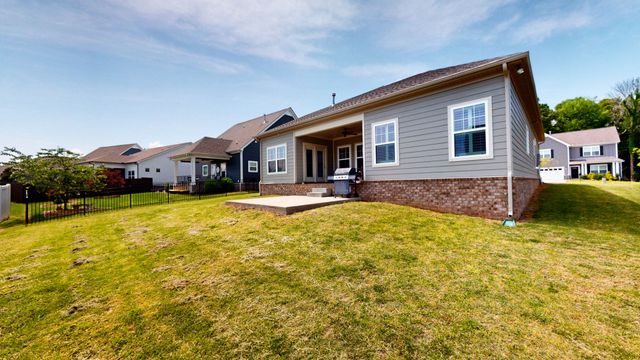 1047 Brayden Dr, Fairview, TN 37062