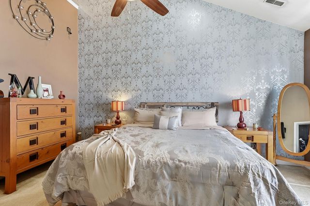 1604 Pondview Loop, Wappingers Falls, NY 12590