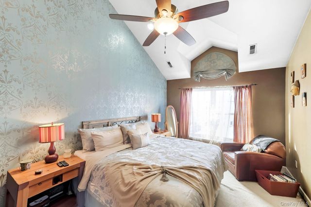 1604 Pondview Loop, Wappingers Falls, NY 12590