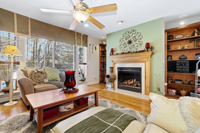 1604 Pondview Loop, Wappingers Falls, NY 12590