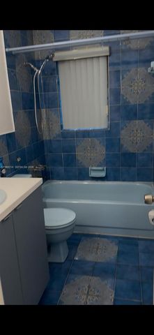 18 SW 13th St, Dania Beach, FL 33004