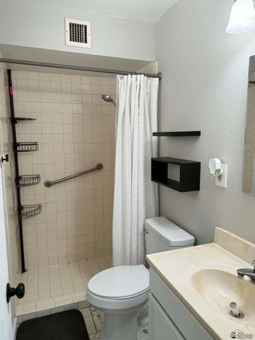 631 E Hacienda Dr, Yuma, AZ 85365
