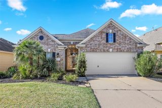 5026 Gulf Stream Lane, Bacliff, TX 77518