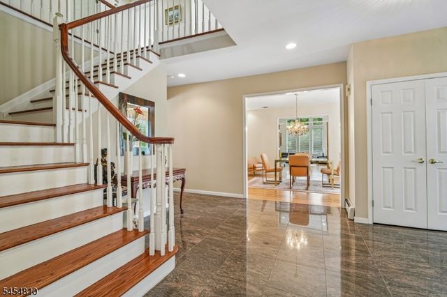 24 Emerson Rd, Parsippany-troy Hills Twp., NJ 07950
