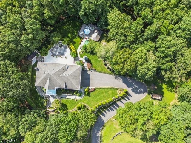 24 Emerson Rd, Parsippany-troy Hills Twp., NJ 07950