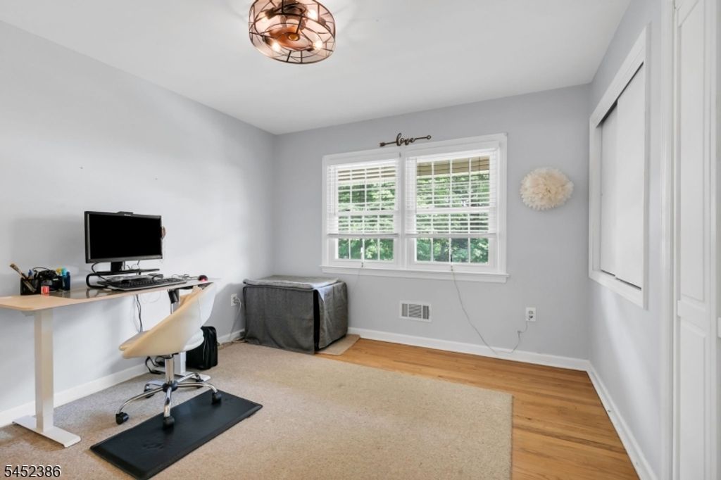 5 Van Allen Pl, Pequannock Twp., NJ 07444 — photo 4