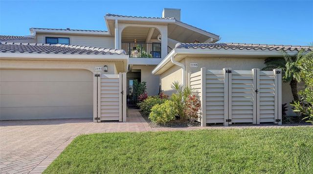 2195 HARBOURSIDE DRIVE 404, Longboat Key, FL 34228