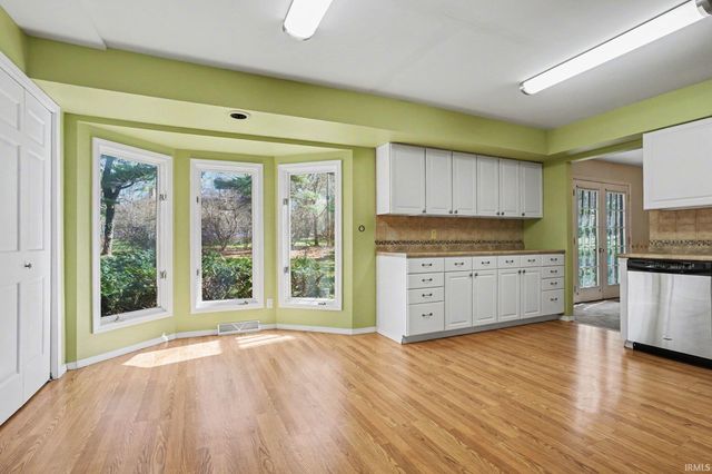 50822 Mercury Drive, Granger, IN 46530