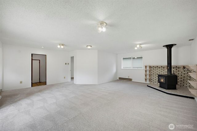 12607 136th Street E, Puyallup, WA 98374