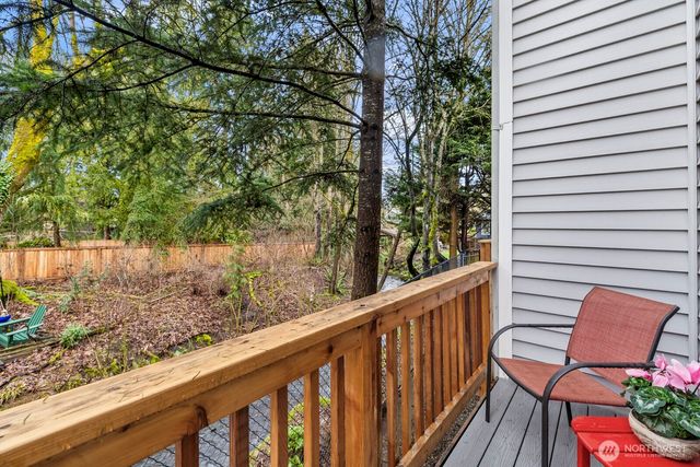 2710 NE 105th Street, Seattle, WA 98125