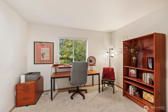 2710 NE 105th Street, Seattle, WA 98125