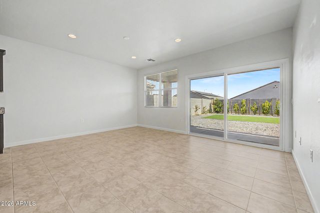 1881 W STANTON Avenue, Apache Junction, AZ 85120