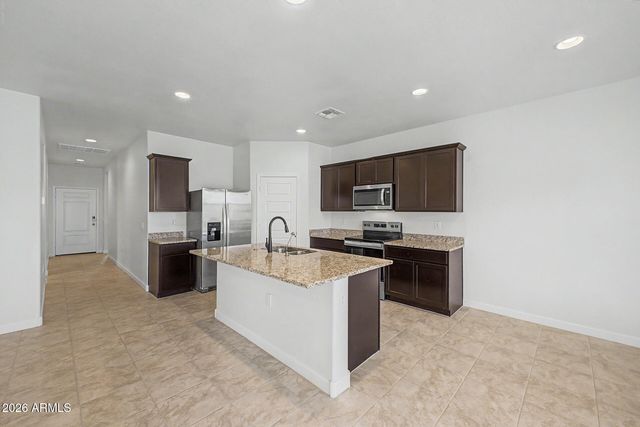 1881 W STANTON Avenue, Apache Junction, AZ 85120