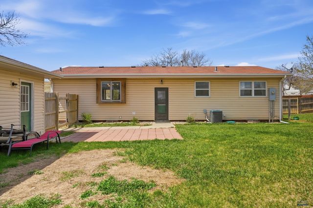 14235 W NIKE LOOP, Rapid City, SD 57701