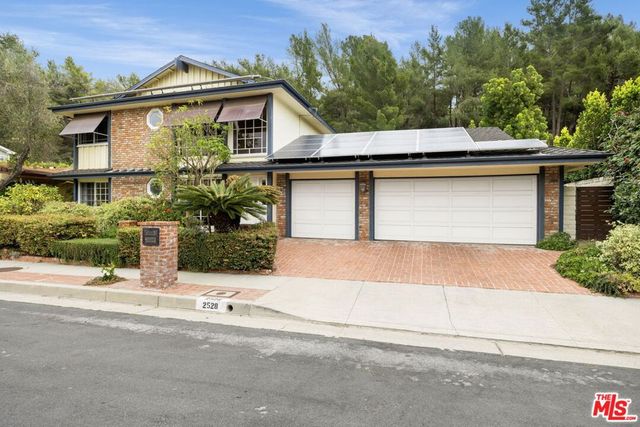 2528 La Condesa Drive, Los Angeles, CA 90049