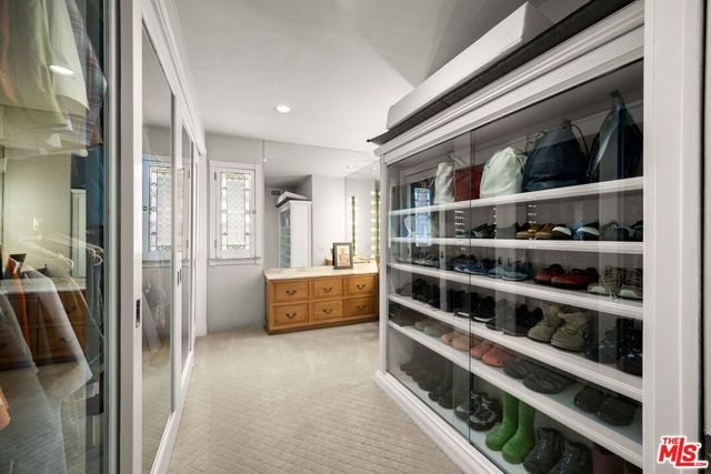 2528 La Condesa Drive, Los Angeles, CA 90049