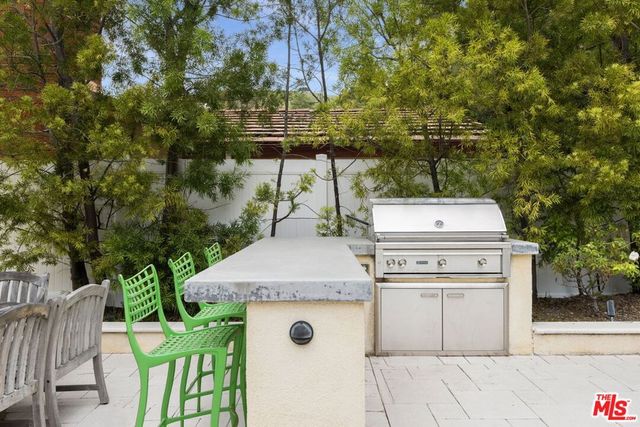 2528 La Condesa Drive, Los Angeles, CA 90049