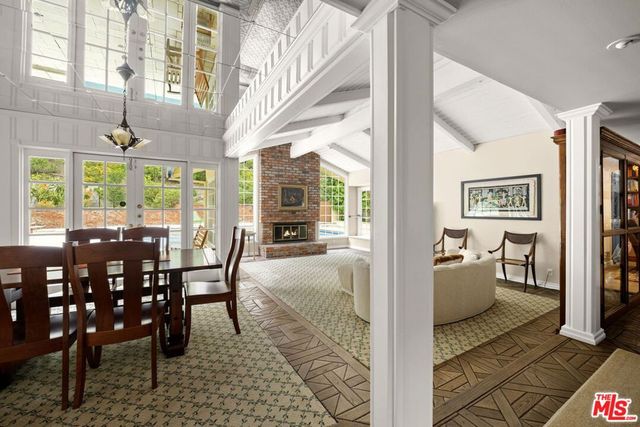 2528 La Condesa Drive, Los Angeles, CA 90049