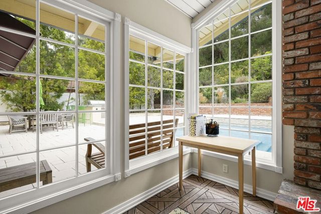 2528 La Condesa Drive, Los Angeles, CA 90049