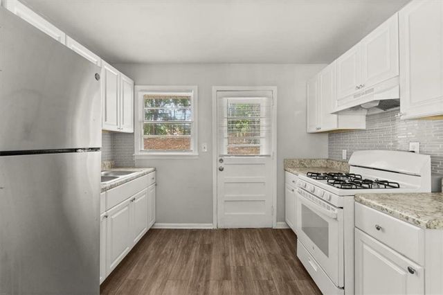 220 Opal Drive, Roswell, GA 30075