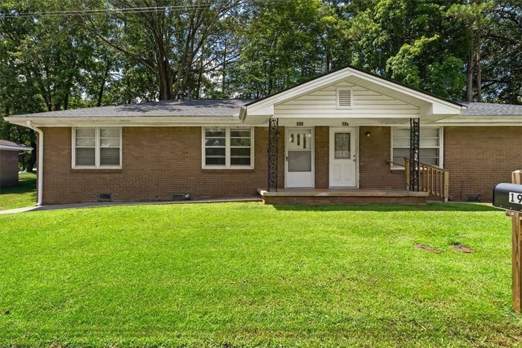 220 Opal Drive, Roswell, GA 30075