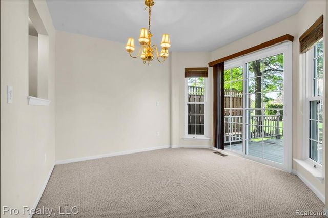 4000 Hunters Circle 137, Canton, MI 48188
