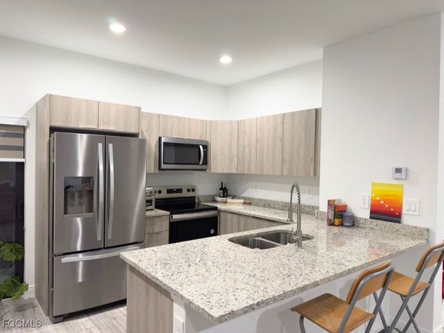 8033 Melody CIR, Labelle, FL 33935