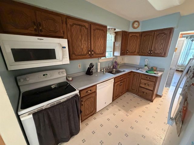 1309 Hammond Ave, Superior, WI 54880