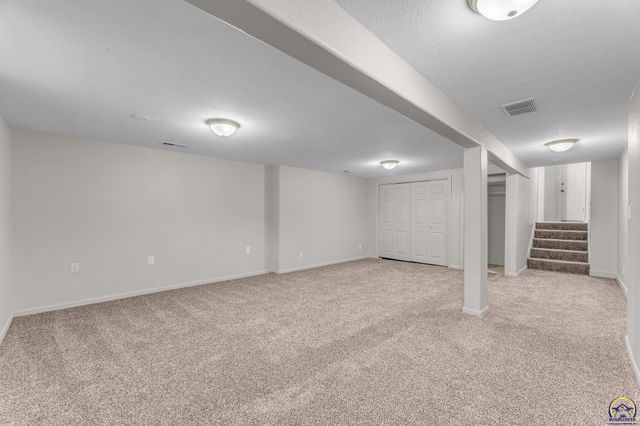 2806 SW Maupin LN, Topeka, KS 66614