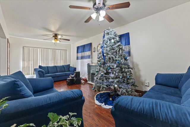 3118 W Fairmount AVENUE, Milwaukee, WI 53209