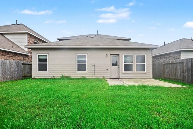 110 Kelly Street, Angleton, TX 77515
