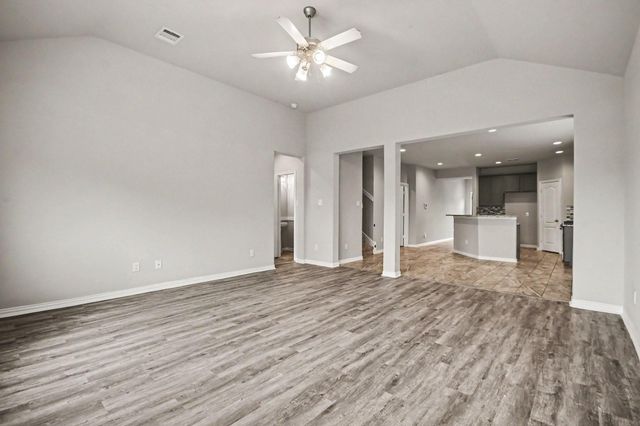 110 Kelly Street, Angleton, TX 77515