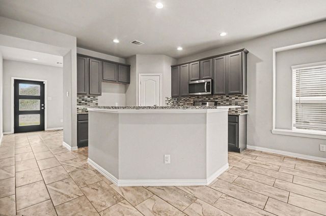 110 Kelly Street, Angleton, TX 77515