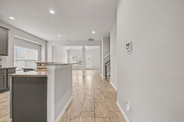 110 Kelly Street, Angleton, TX 77515