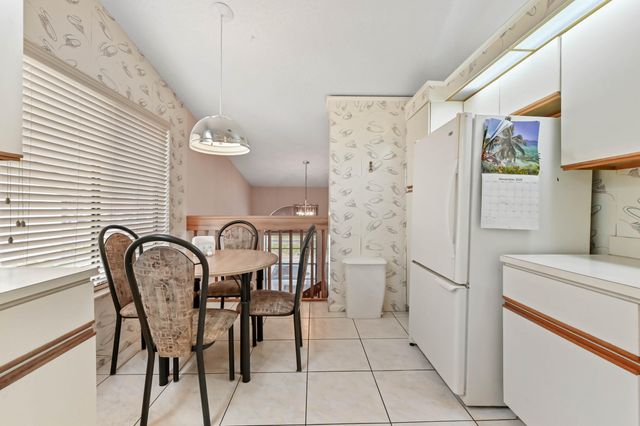 10851 Palm Lake Avenue 202, Boynton Beach, FL 33437