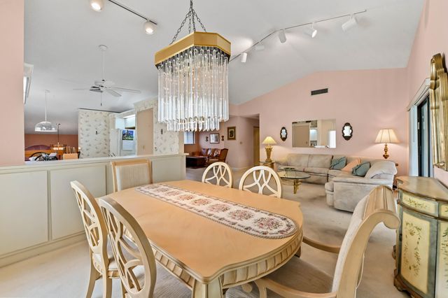 10851 Palm Lake Avenue 202, Boynton Beach, FL 33437