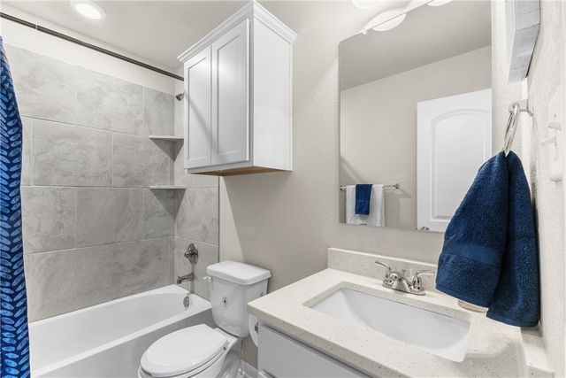 2016 Dumfries Drive, Bryan, TX 77807