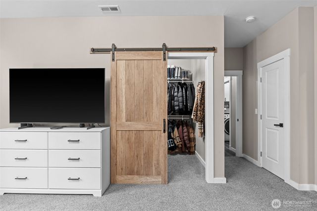 910 11th Avenue, Fox Island, WA 98333