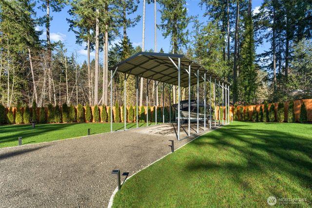 910 11th Avenue, Fox Island, WA 98333