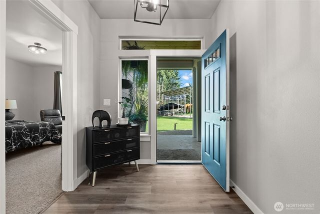 910 11th Avenue, Fox Island, WA 98333