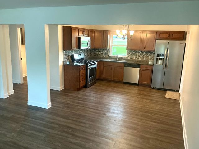 937 Notre Dame Drive, Matteson, IL 60443